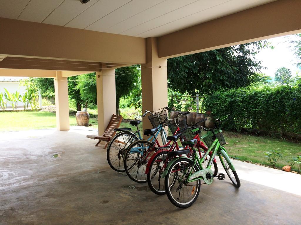 Hotel Baan2Rai Kanchanaburi Exterior foto